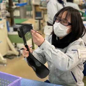 装具の仕上げ加工