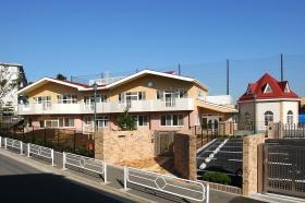 赤い屋根保育園