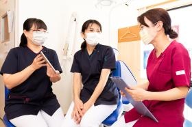 御影駅からバス１０分、閑静な住宅街にある医院です