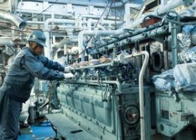 舶用エンジン、補助機器、動力装置の分解・組立