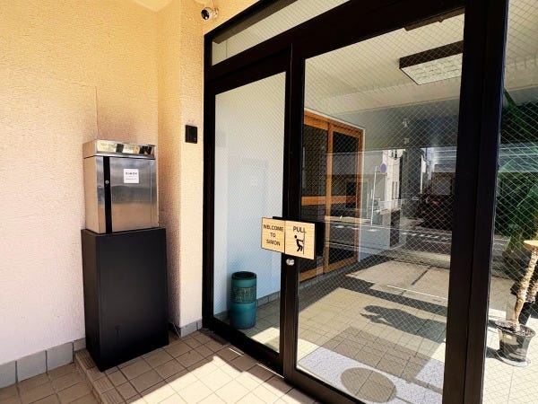 未経験の方も安心してスタートできる環境です。オフィスに無料おやつ食べ放題も◎