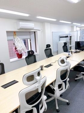 綺麗なオフィスを構えております。