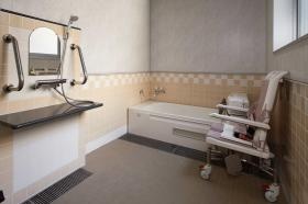 リフト付き個浴