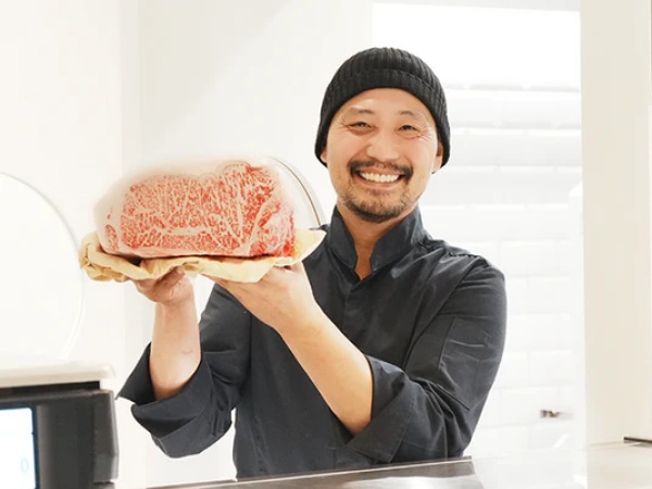 “食”を通じて世界中、一人でも多くの人を笑顔にすることを理念に掲げています。