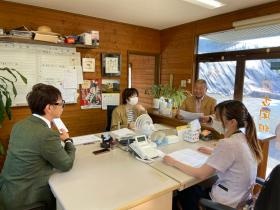 社内ミーティング風景
