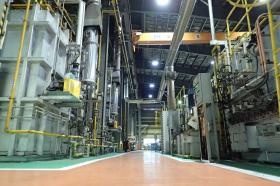 工場内は整理整頓されています（小松）