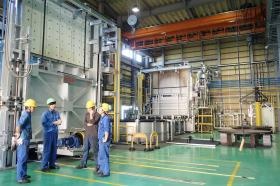 交替勤務は少人数のチーム制です