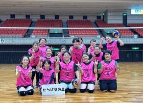 たちばなの里バレーボール部。年１回大会に参加しています。