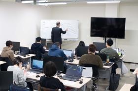 Ｊａｖａを学べる職業訓練校も運営しております。