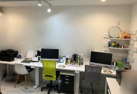 白を基調とした明るい雰囲気です