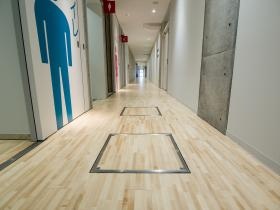 フロアーハッチ