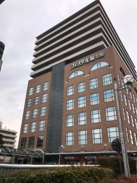 ＪＲ立花駅直結！！ このビルの４Ｆになります。