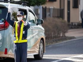 交通誘導業務１ 車両・歩行者の誘導をし安全を守ります