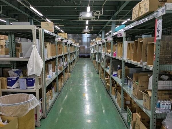 日用品化粧品の軽作業スタッフ・簡単軽