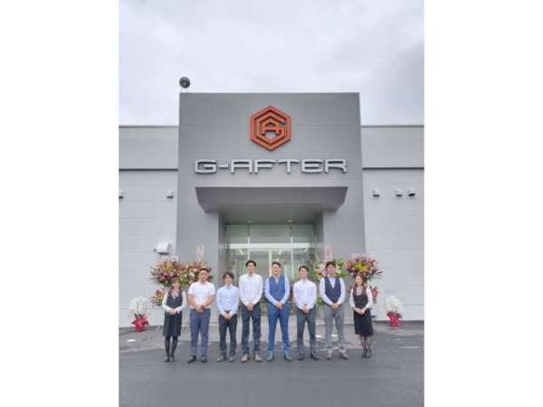 トータルカーライフを提案する当社。スタッフ一丸となってお客様の満足に向け取り組んでいます。