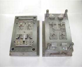 射出成形金型