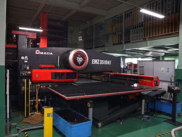 朝陽ではタレパンやレーザー複合機など様々な最新機械があります！