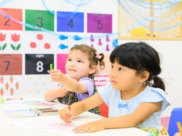 こども英会話講師（指導経験不問）