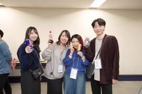 毎月１回自由に参加できる交流会があります。