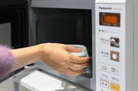 冷蔵庫・電子レンジあり、オフィスビル１Ｆにコンビニもあります