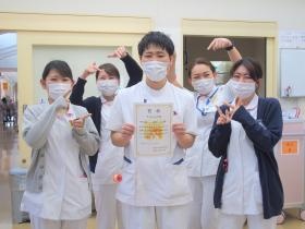 毎月行われる職員表彰