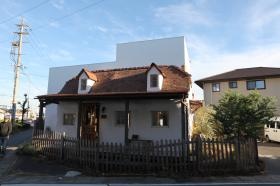 アンティーク雰囲気なお店です。