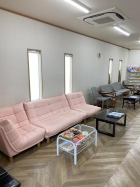 広々とした待合室です