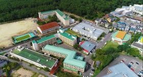 当協会は救護施設、こども園、軽費老人ホーム等を経営しています