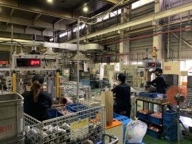 【組立作業】エアコンや車の部品の組立作業をしています。