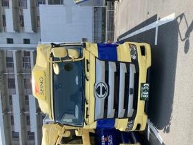 都市間輸送用大型トラックです。