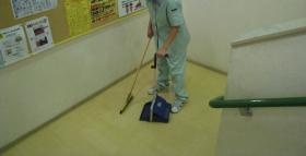 ＦＵＪＩスーパー店内清掃