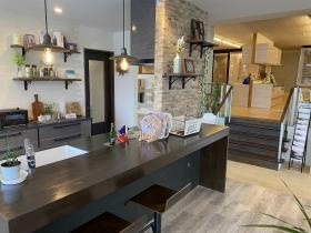 ショールーム内観