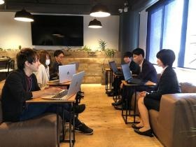 社内ミーティング風景