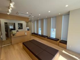 エースファーマシー 内観