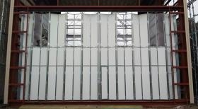 施工事例 工場の間口の広さに合わせた特注ゲート