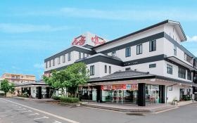 福井運動公園近くの「ゆー遊」です。スタッフは無料で入浴ＯＫ！