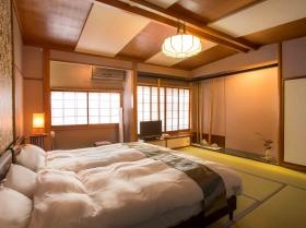 ［貸切温泉と個室食］プライベート重視の宿です