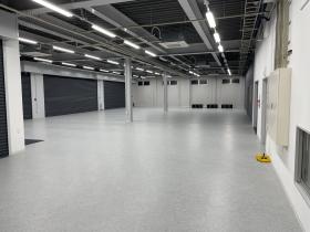 入出庫、ピッキング作業現場