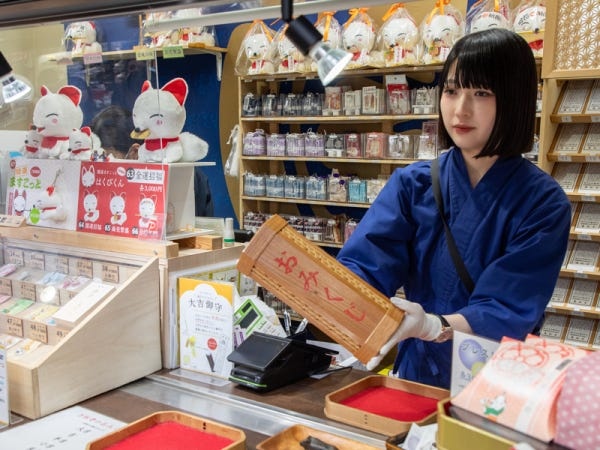 販売スタッフ・おみくじ販売・製作スタッフ（未経験歓迎）