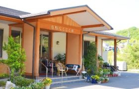 南野らくらく苑 外観