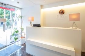 アミックス山口店の隣のビルがトータルビューティサロン