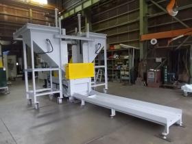 製品（金属圧縮機）