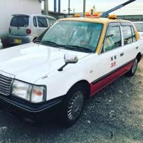 普通車（トヨタ クラウン）