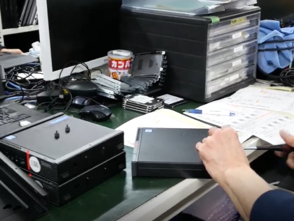 キッティングスタッフ・PC軽作業スタッフ（業界未経験OK・どちらか当てはまればOK）