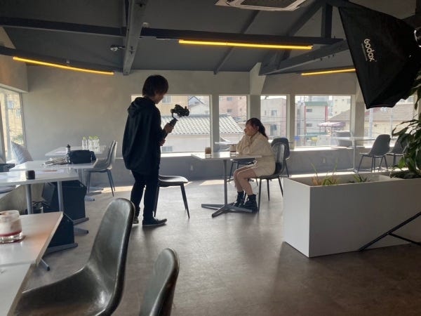 人事アシスタント・マネジメント部門の制作デスク（未経験OK・経歴不問）