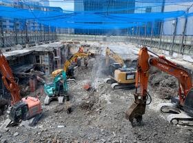 解体工事現場