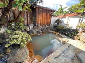 鳴子の湯（露天風呂、重曹泉）