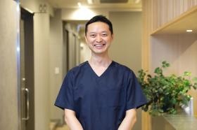 院長の小田木勲は国内外２０年以上の臨床経験があります。