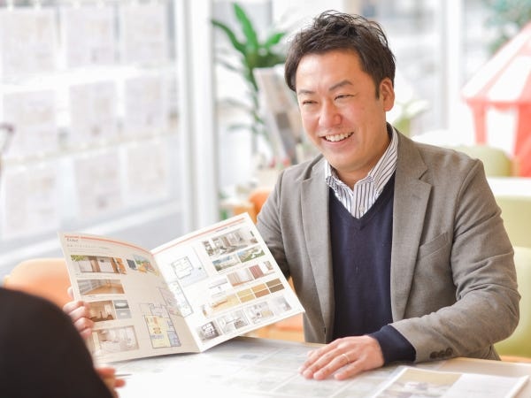 事務・不動産会社の一般事務（普通自動車免許・AT限定可）