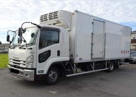 ４ｔトラック・１人１台専任でトラックをお渡しします。